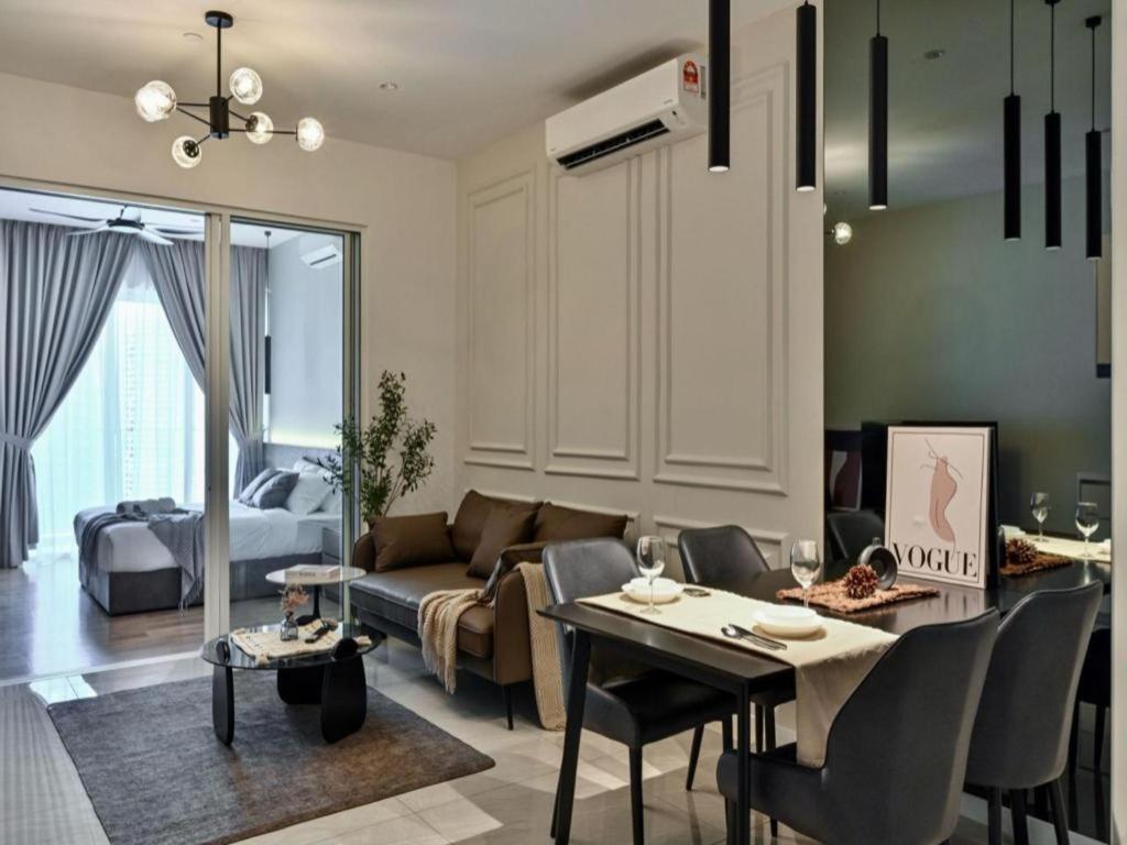 Oyo 90952 Quill Residences