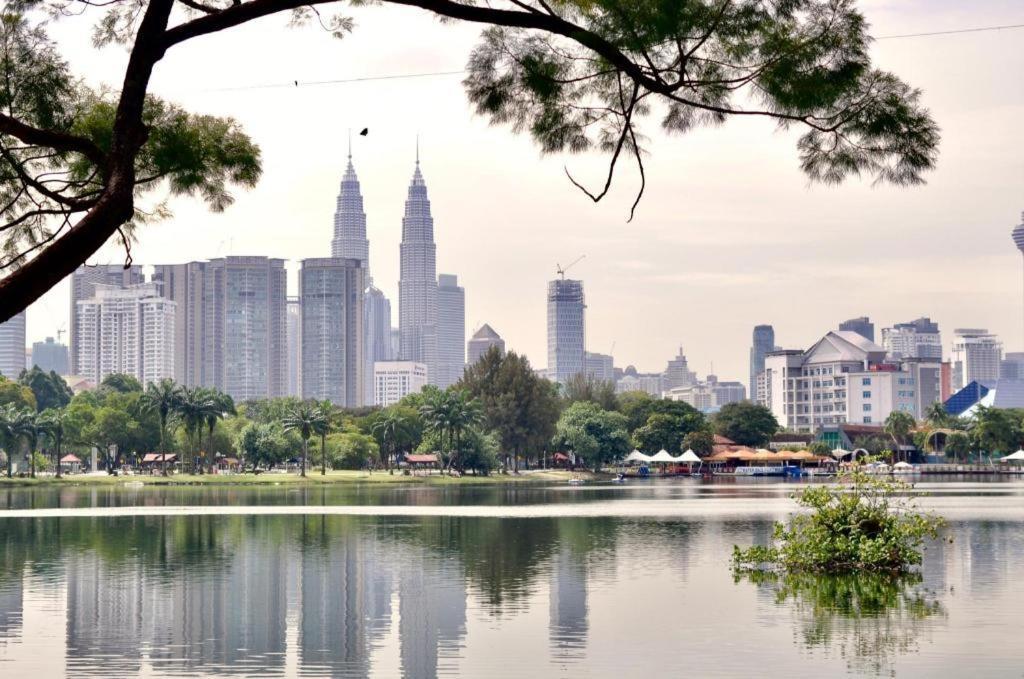 Oyo 90952 Quill Residences Kuala Lumpur