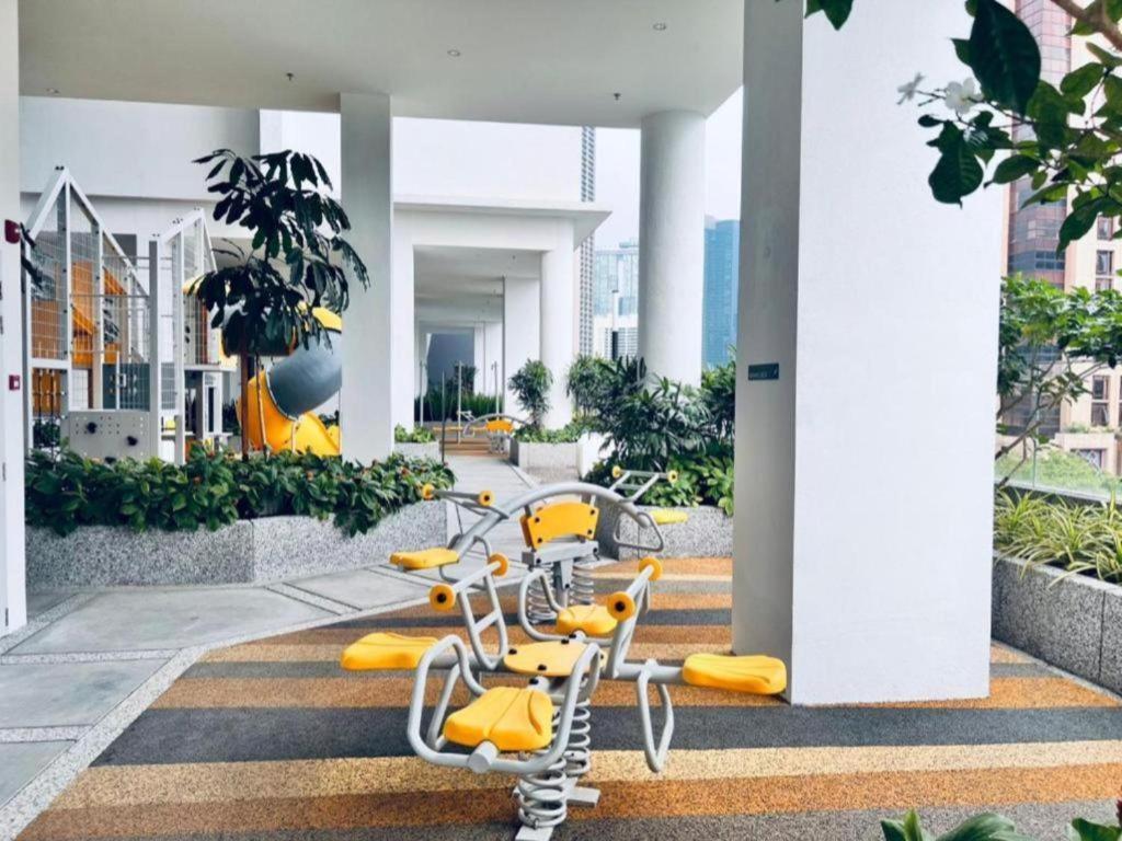 Hotel Oyo 90952 Quill Residences